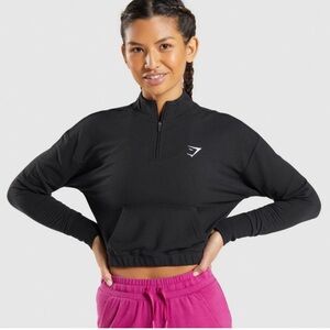 Gymshark Pullover top size small